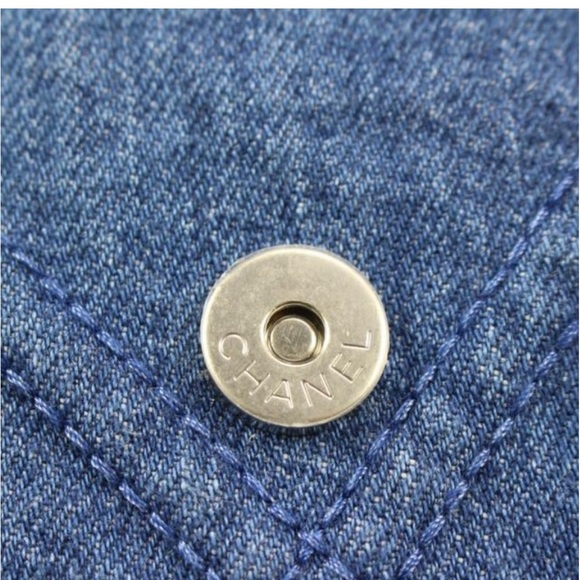 Vintage Chanel 19 Wallet on Chain. Brand new - Picture 11 of 16